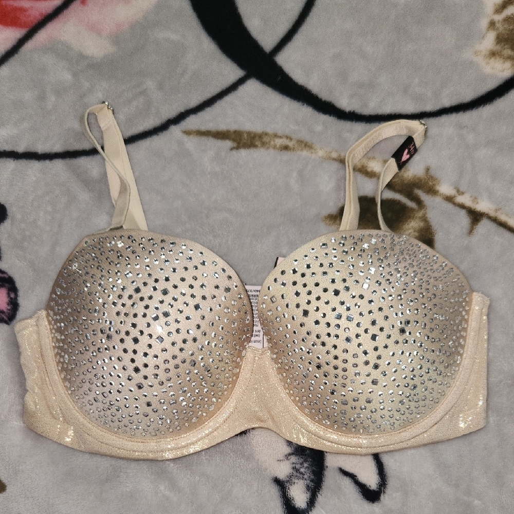 Victoria's Secret Cream and Silver Bra with Elegant Perforated Design